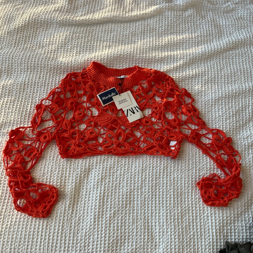 Zara Orange knit Long Sleeve Crop Blouse